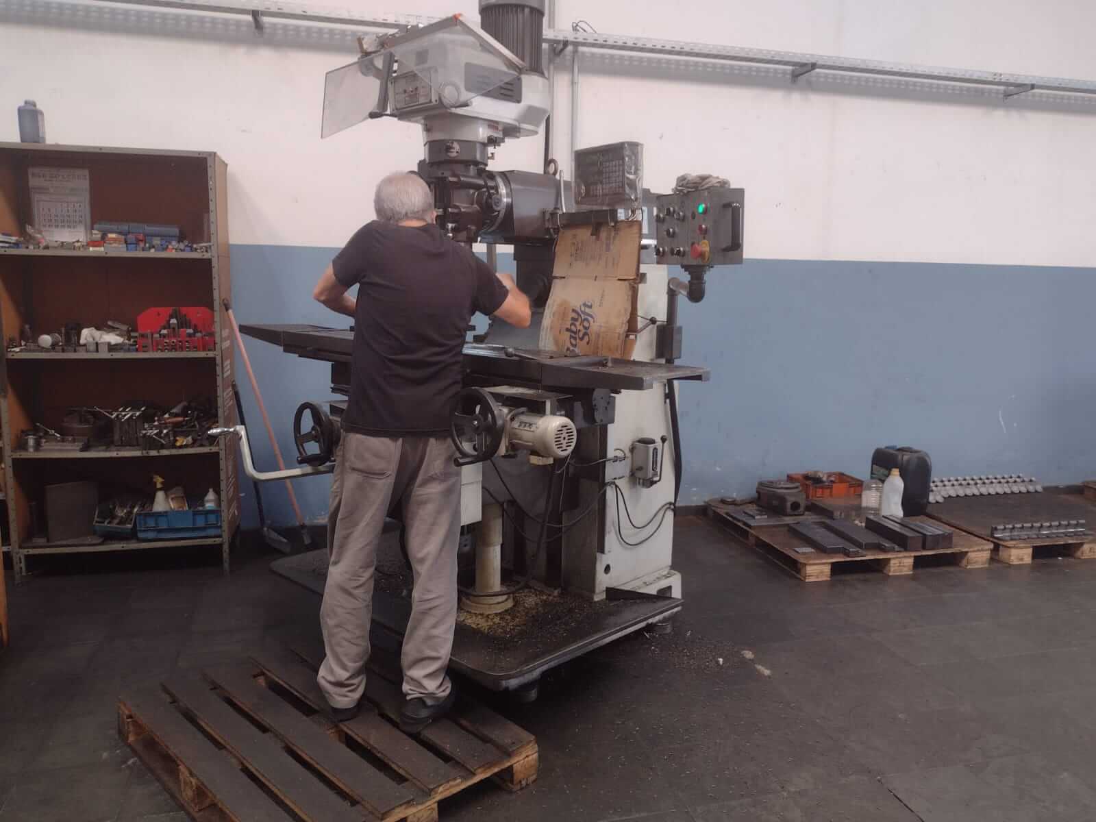 funcionario-3-1600x1200